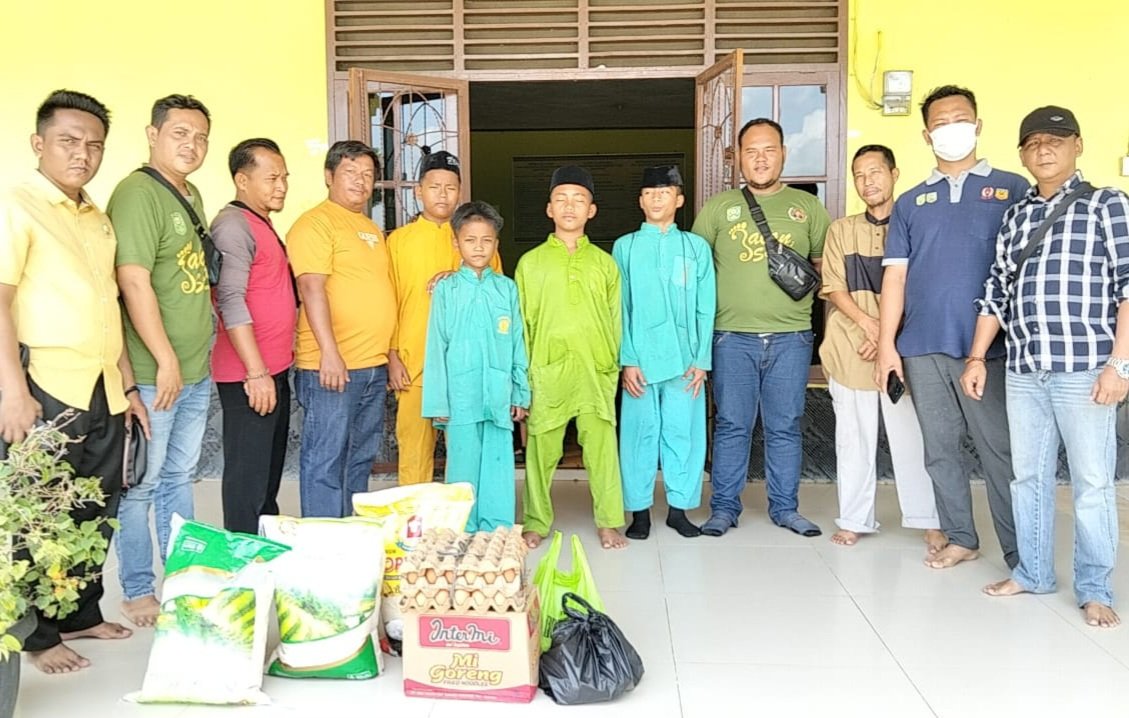 Ikatan Wartawan Perawang Beri Santunan Pada Panti Asuhan Muhammadiyah Tualang