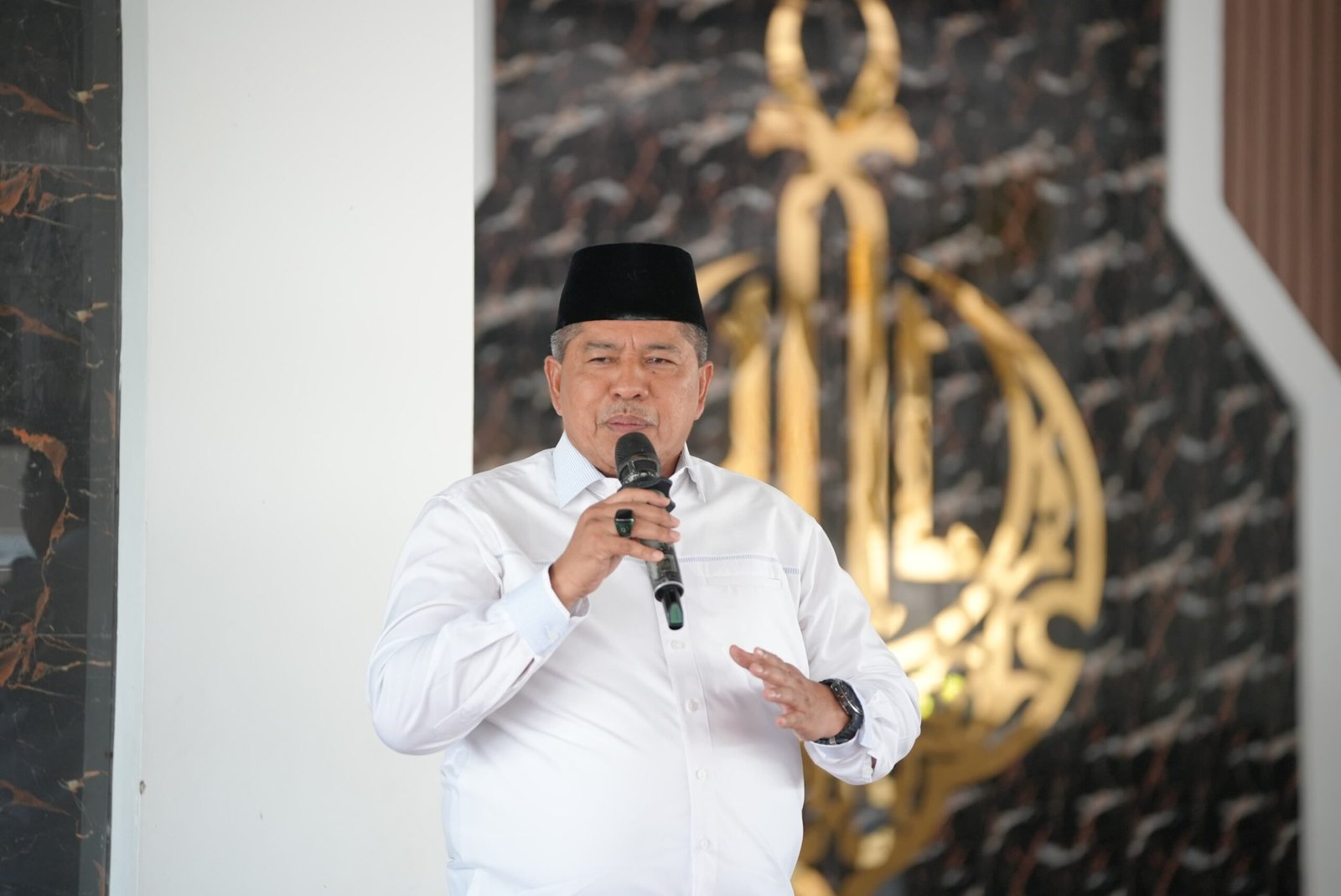 Alfedri Resmikan Masjid Sultan Yahya Pondok Pesantren Darul Hadits Siak
