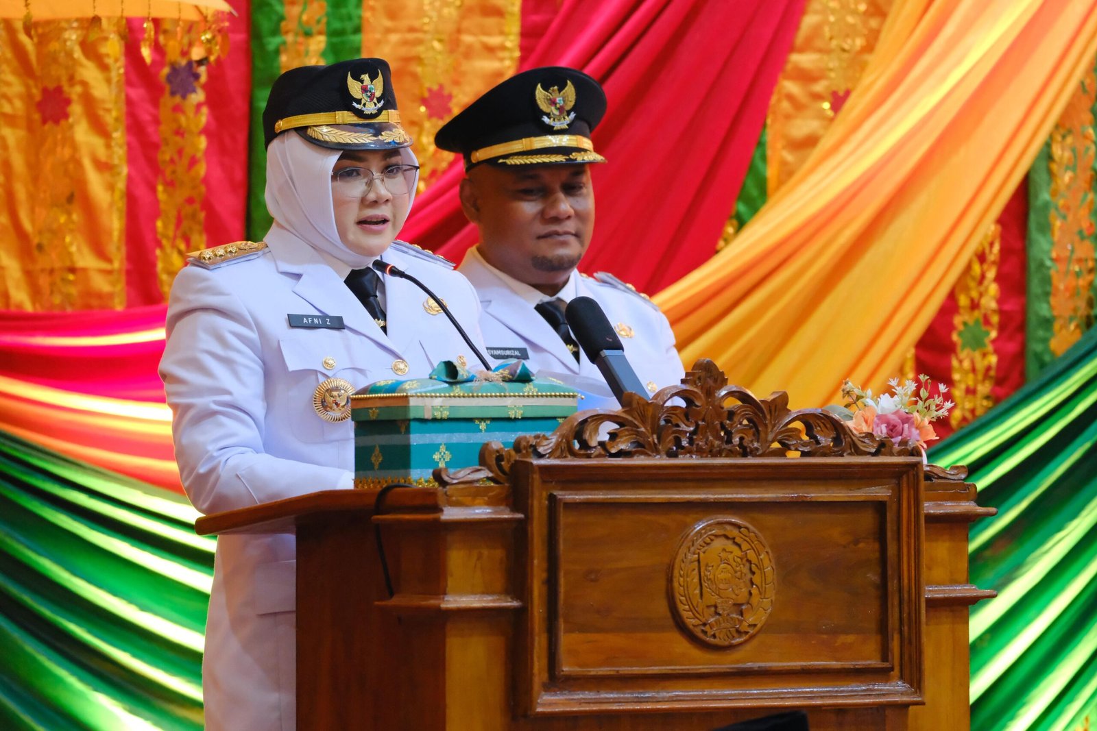 Dilantik Gubernur Riau, Afni Dan Syamsurizal Siap Berkerja Keras Demi Kemajuan Siak