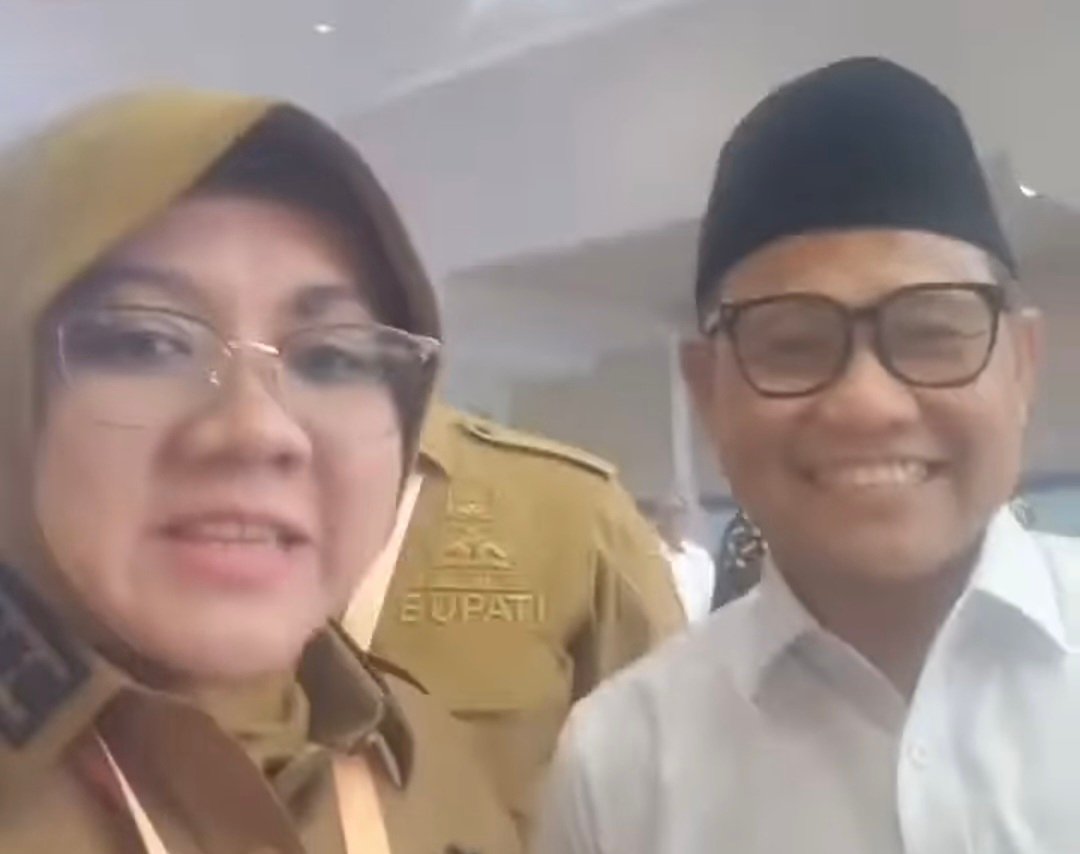 Bupati Siak Sampaikan Langsung Masalah Buruh Outsourcing ke Menko PM