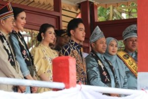 Berlangsung Meriah, Festival Pacu Jalur Dihadiri Wapres Hingga Duta Besar Berbagai Negara