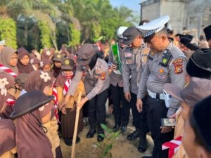 Sat Lantas Polres Siak Tanjak Kegiatan Green Policing Generasi Gen Z: Cinta Lingkungan