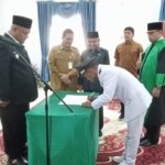 Sabarrudin, S.Hut Dilantik Sebagai PAW Penghulu Pinang Sebatang, Wabup Siak: Jaga Amanah Rakyat