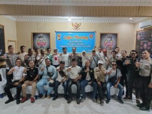 Kapolsek Tualang Adakan Kegiatan Coffee morning Dengan Insan Pres: Bersinergi Untuk Kemajuan